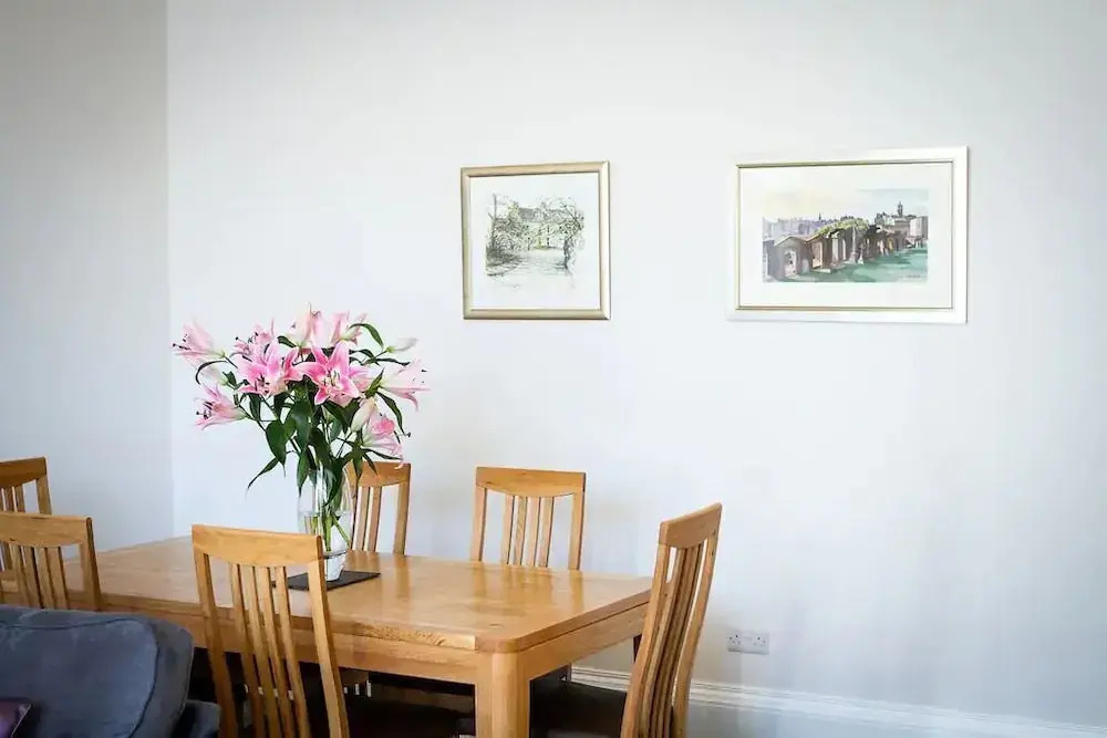 Wonderful Luxury West End Apartment