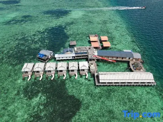 Vera Lavu Water Villa (24-Hour Chinese Housekeeper Service & Unlimited Snorkeling)