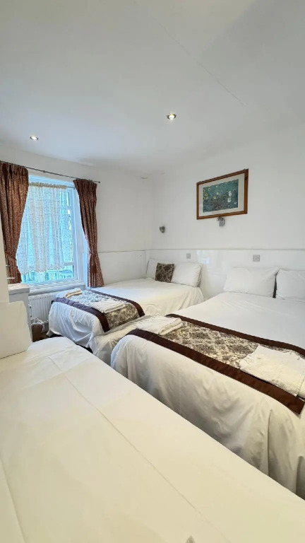 Earls Court Hotel