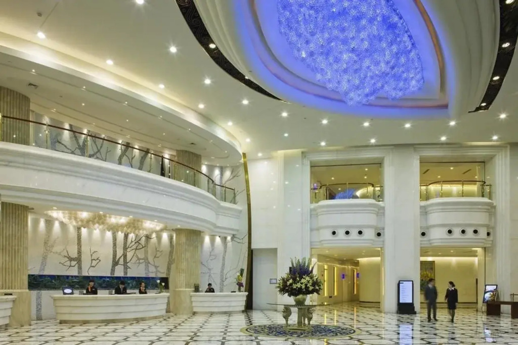 Pullman Shanghai Central