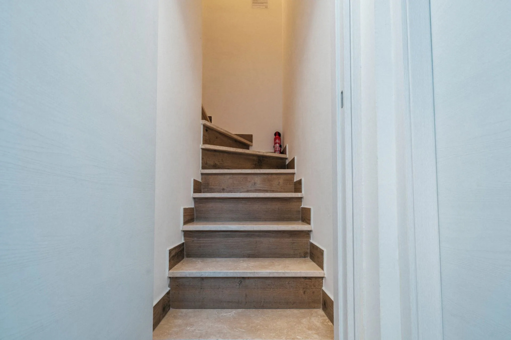 Guest House All83
