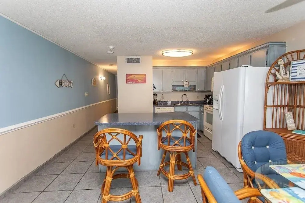 Royal Garden Resort 212 1 Bedroom Condo by Redawning