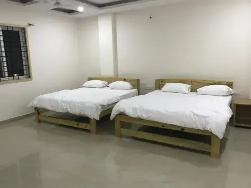 Avigna Lokesh Hotels