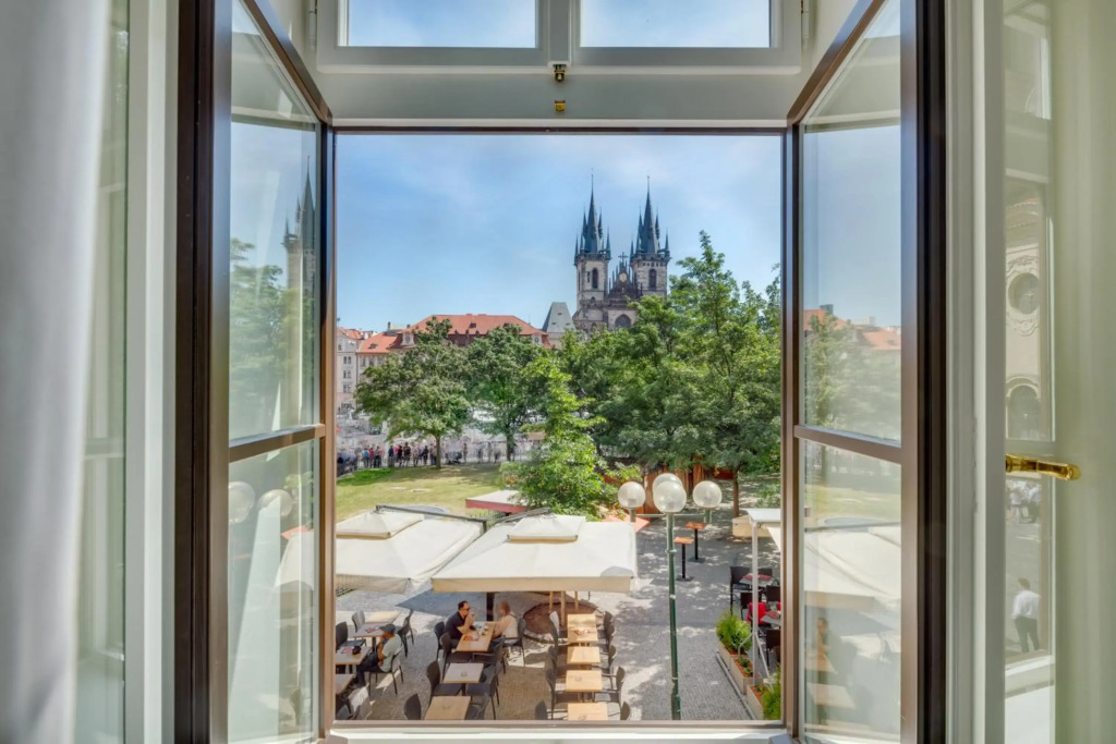 Mikulášská - Old Town Square View Residence