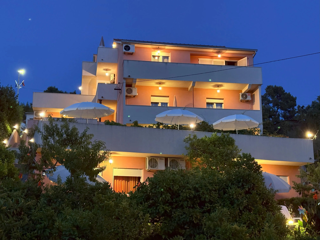 Villa Luketa