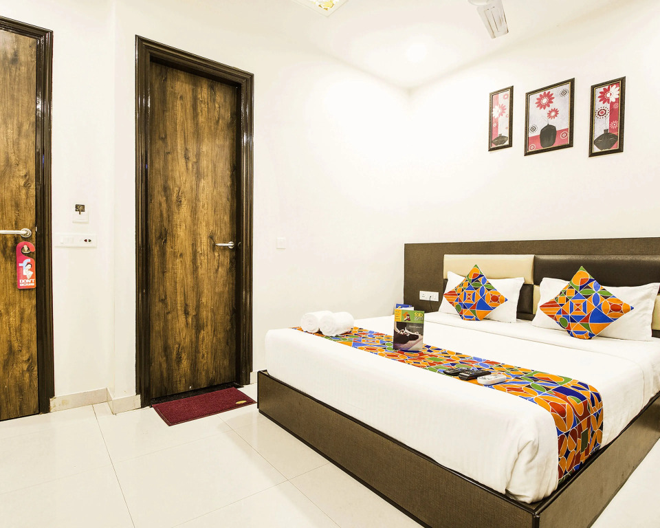 FabHotel Rosewood Inn