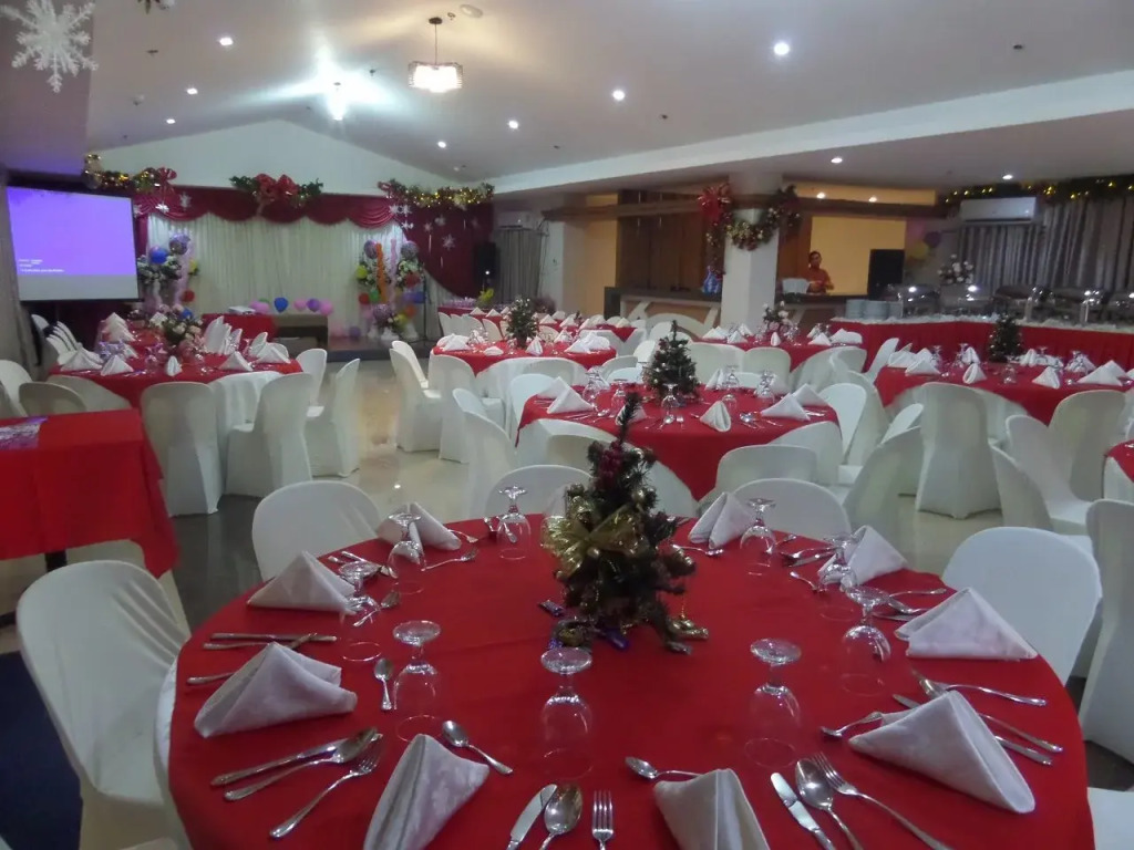 Royal Suites Condotel