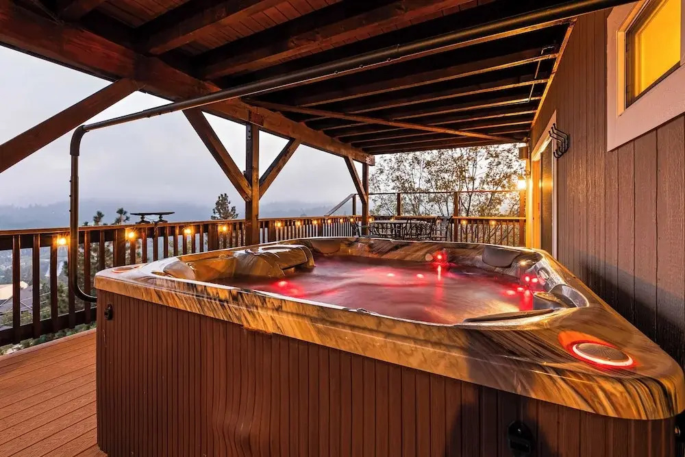 Hot Tub, Fire Pit, Game Room, Amazing Deck Views Sky Canyon Lodge by Avantstay