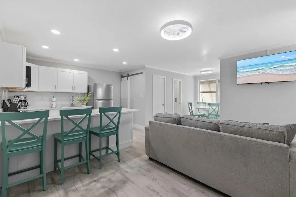 Flagler Suites 1