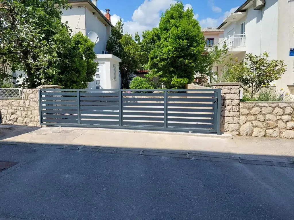 Apartman Vitamare 160 m from the beach