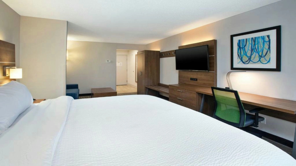 Holiday Inn Express Mt. Vernon by IHG