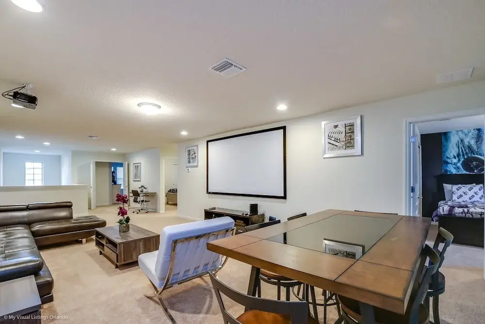Gorgeous 8br/5ba Windsor at Westside Resort Pool Villa Mins to Disney 1662la