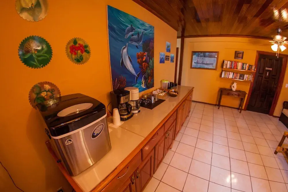 Family Getaway Suite at Hummingbird Home Suites Gold Standard Certified