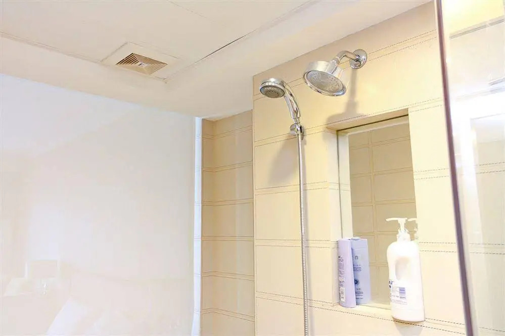 Private Enjoy Home Apartment (The New Pearl River Shore Apartment)