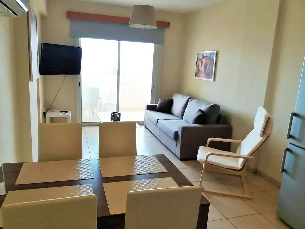 206 Sunrise Beach Apartment