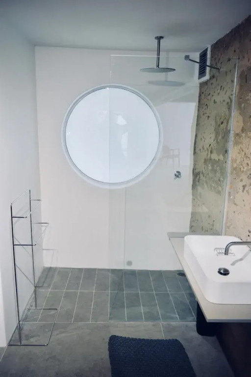 Modern Studio Apartment in Seapoint