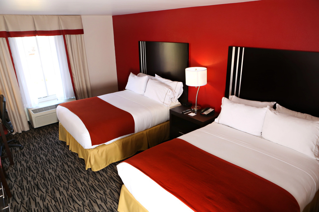 Holiday Inn Express Hotel & Suites - Sumter by IHG