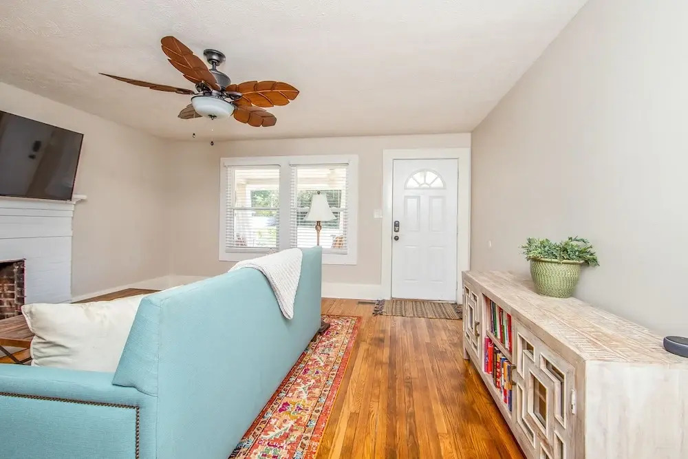 The Broadfoot Bungalow