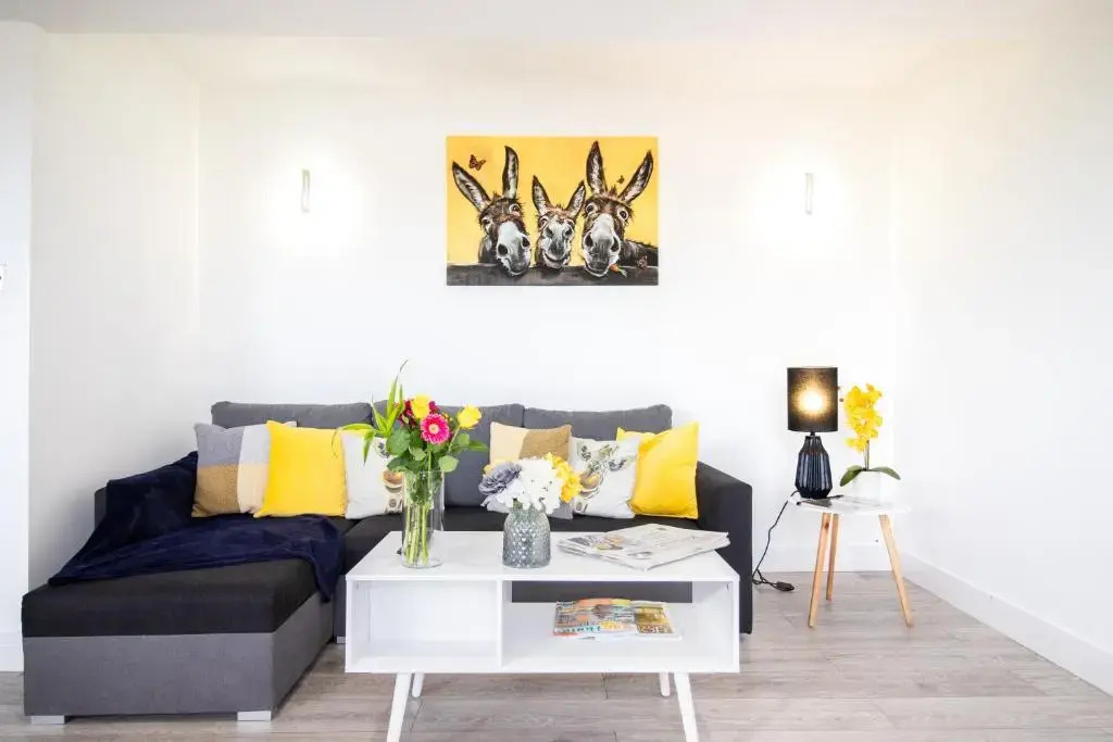 Springfield Apartment by Southwest Rooms - Free Parking & Netflix