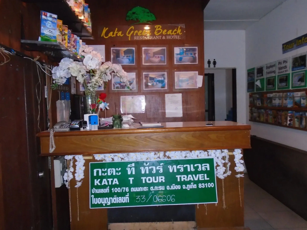 Free Way Kata Beach Hostel