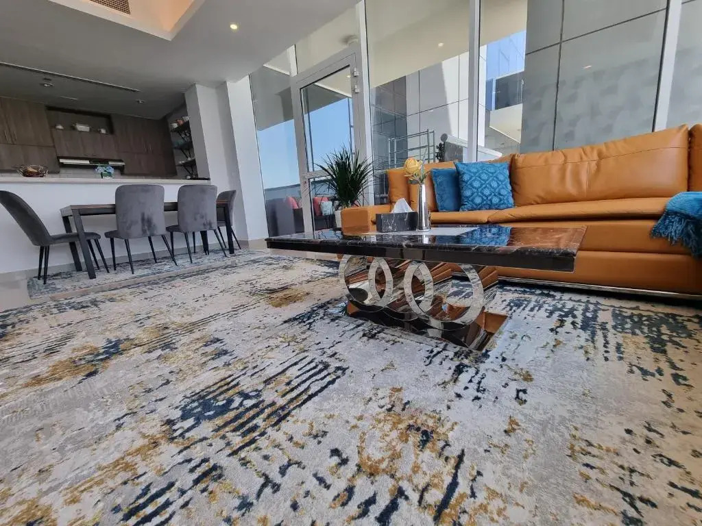 LUXURY 2 Bedroom Apartment in GATEWAY Residence