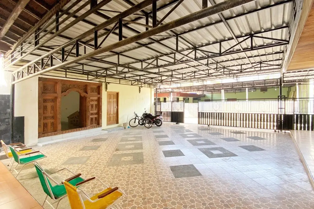 Adipura Guesthouse Syariah Mitra RedDoorz near Terminal Nganjuk