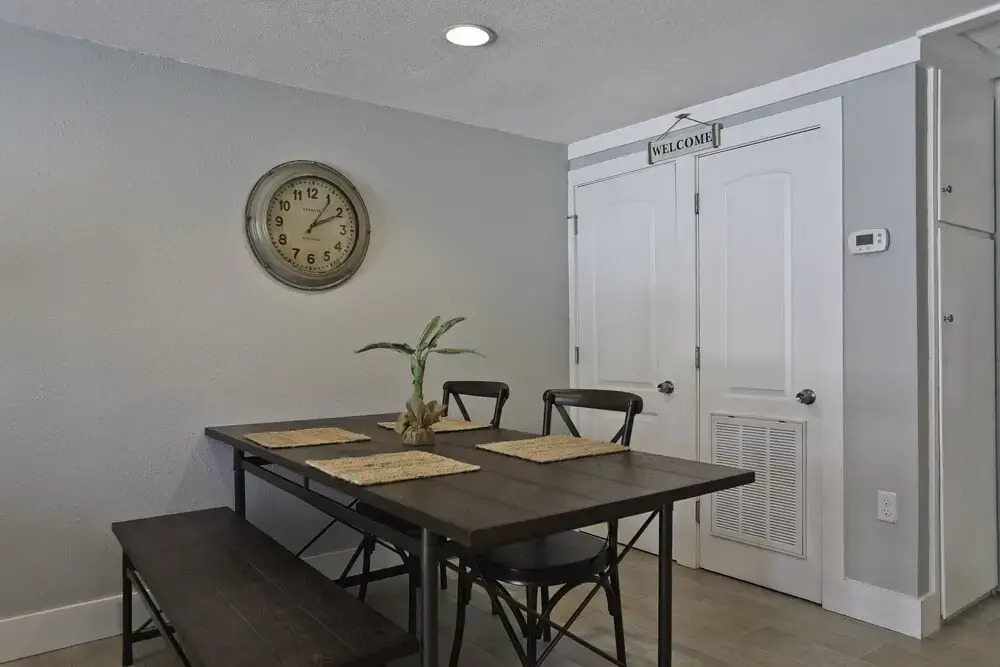 1 Bedroom Bay Front Villa Bring Your Boat Dock Space Available 1 Villa by Redawning