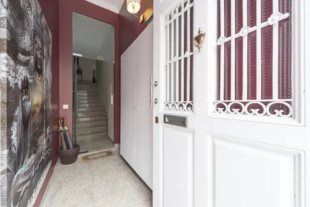 Le Petit Chateau Apartments Porto