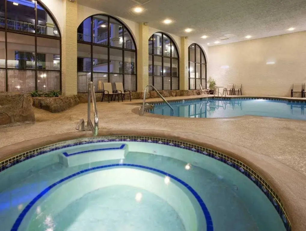 Embassy Suites by Hilton Denver Tech Center North