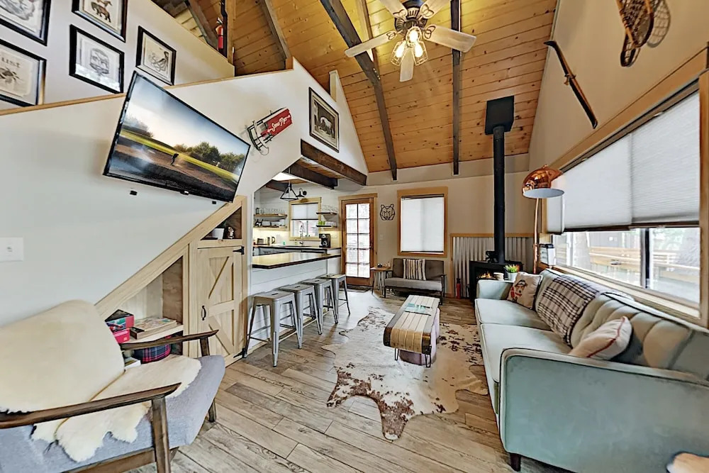 604spruc 2 Bedroom Home