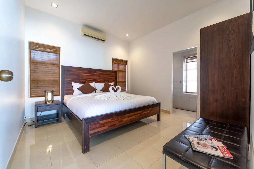 Private 4 Bedroom Pool Villa - NG411