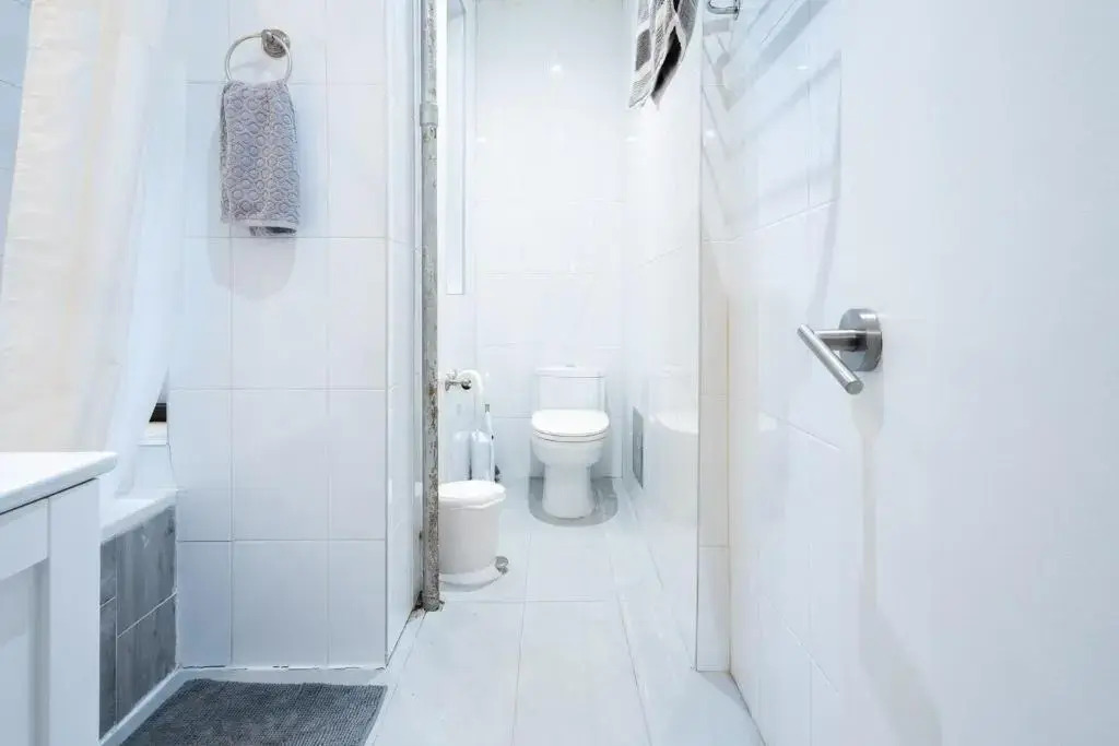 109-11 Amazing Best Value Spacious 2br NYC Apt
