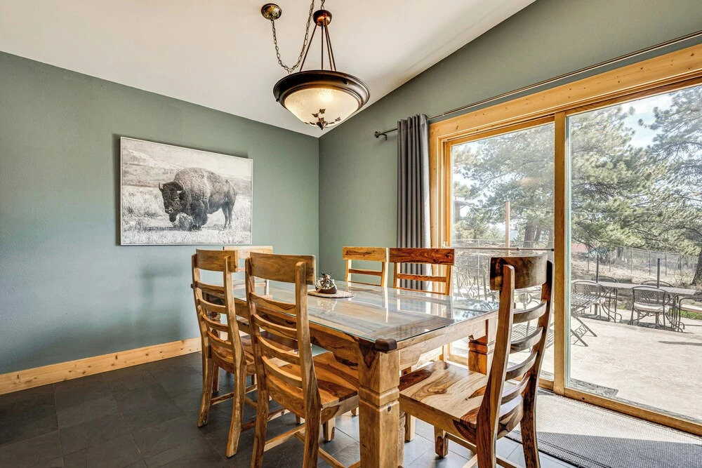 Estes Park Home w/ AC - 1/2 Mi to Lake & Downtown!