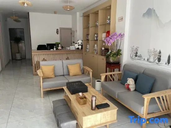 Zixuan Ge Homestay (Shanghai Fengjing Ancient Town Store)