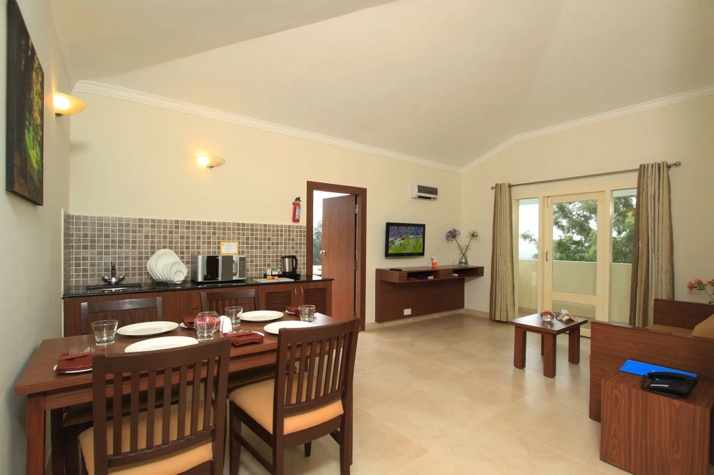 Sterling Ooty Fern Hill