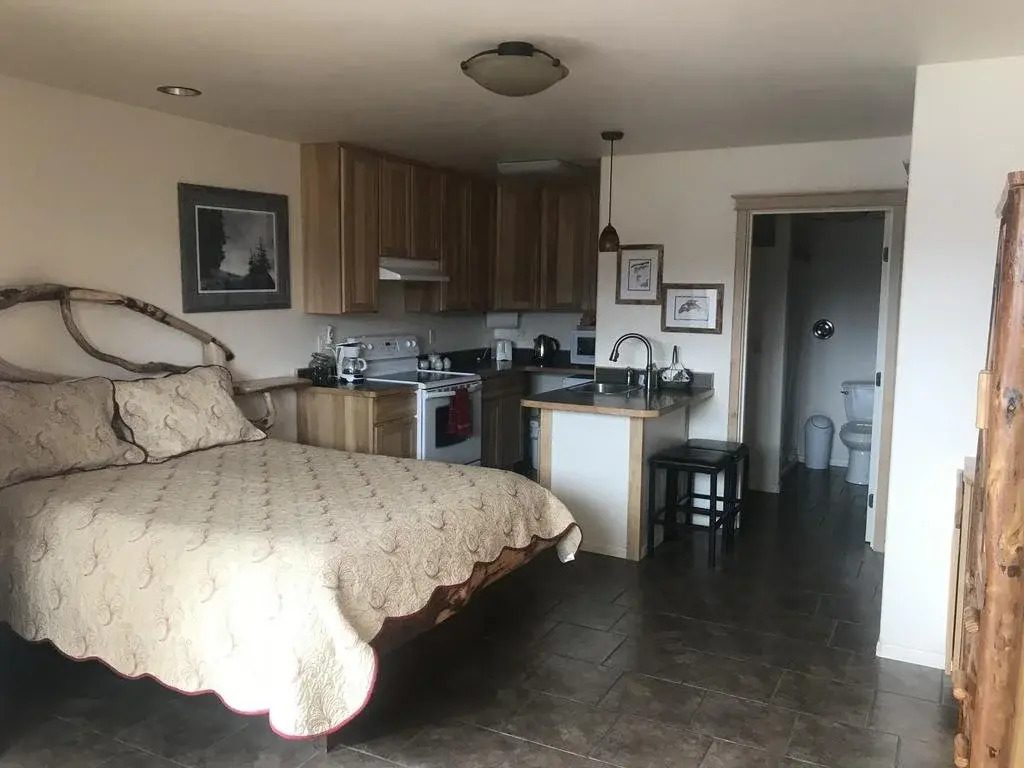 Front Row Bed and Breakfast