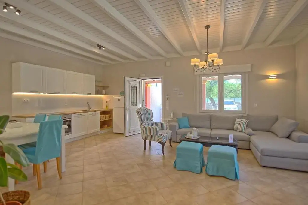 Beach Villa Joanna by PosarelliVillas