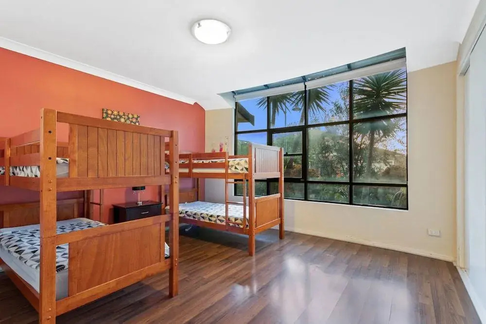Villa De Marseilles - Melbourne