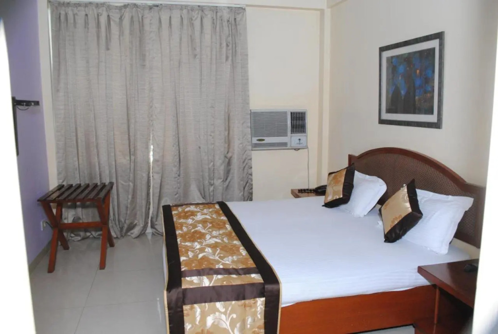 Hotel Tourist Deluxe