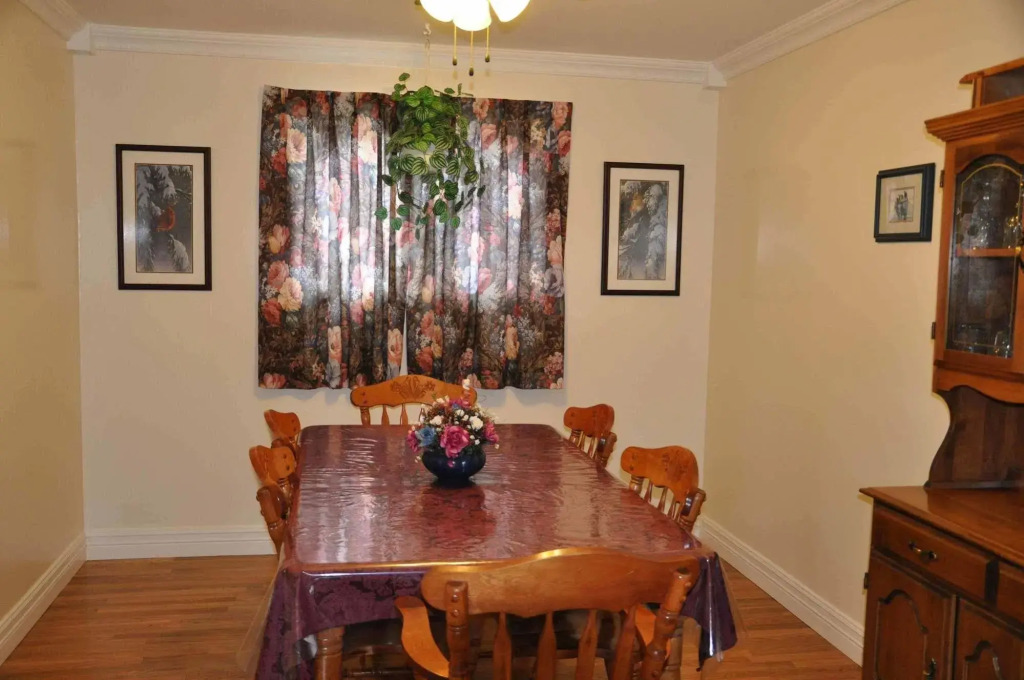 Comerfords Ocean View Suites