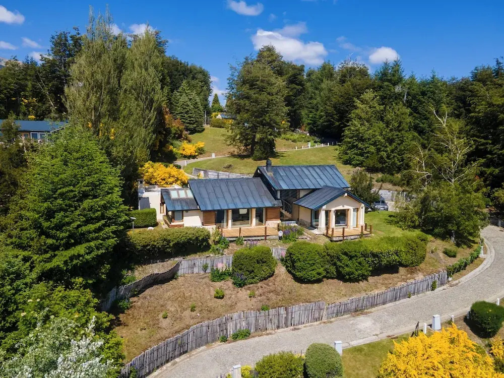 Rent Up -Casa junto al lago Nahuel Huapi