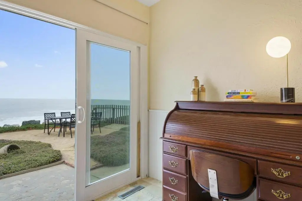 @ Marbella Lane - Oceanfront W/unobstructed Views!