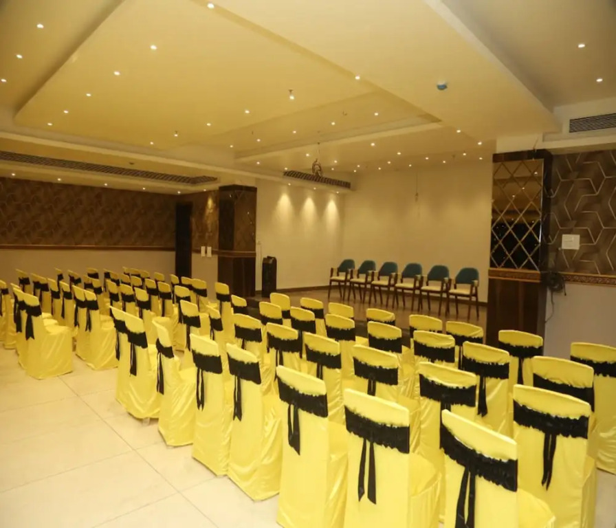 Hotel Poonam Residency