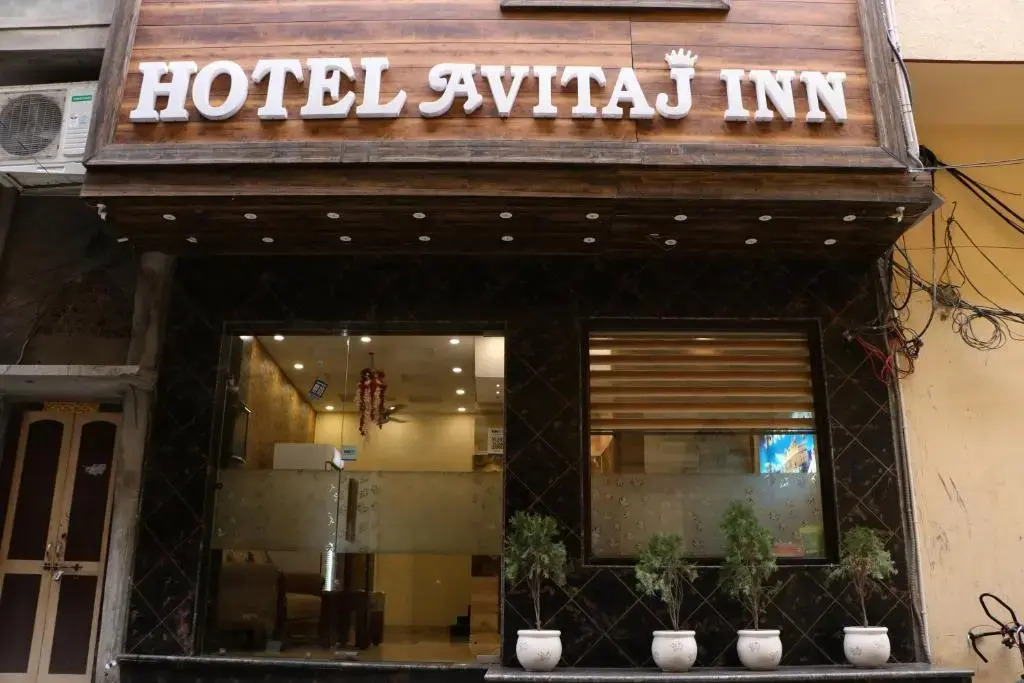 Hotel Avitaj Inn