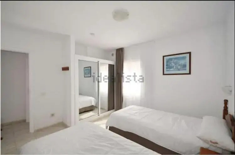 Surf House next to the Beach, Pool & Tennis - 2 double rooms