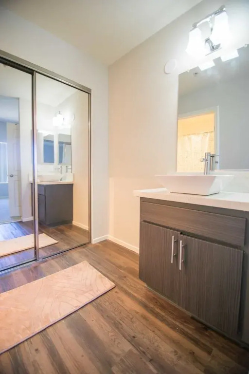 Prime Location Westwood Apartment 409w