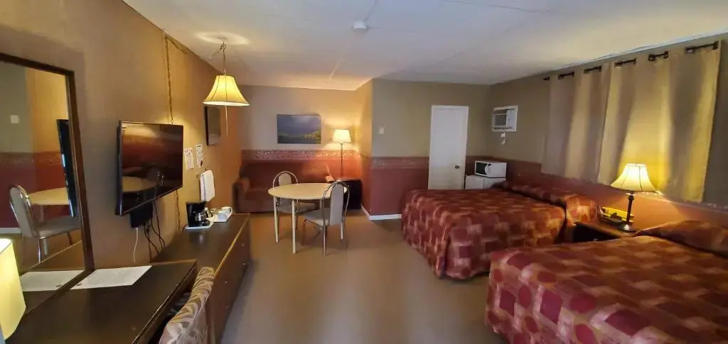 Pinewood Inn