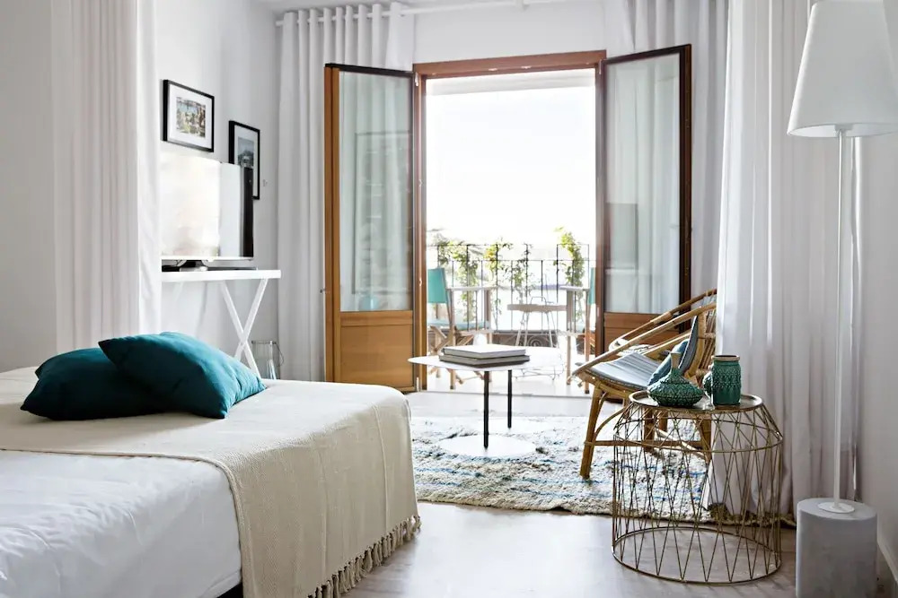 105 Suites @ Marina Magna