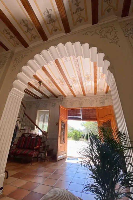 Orange Room Your refuge of tranquility and privacy