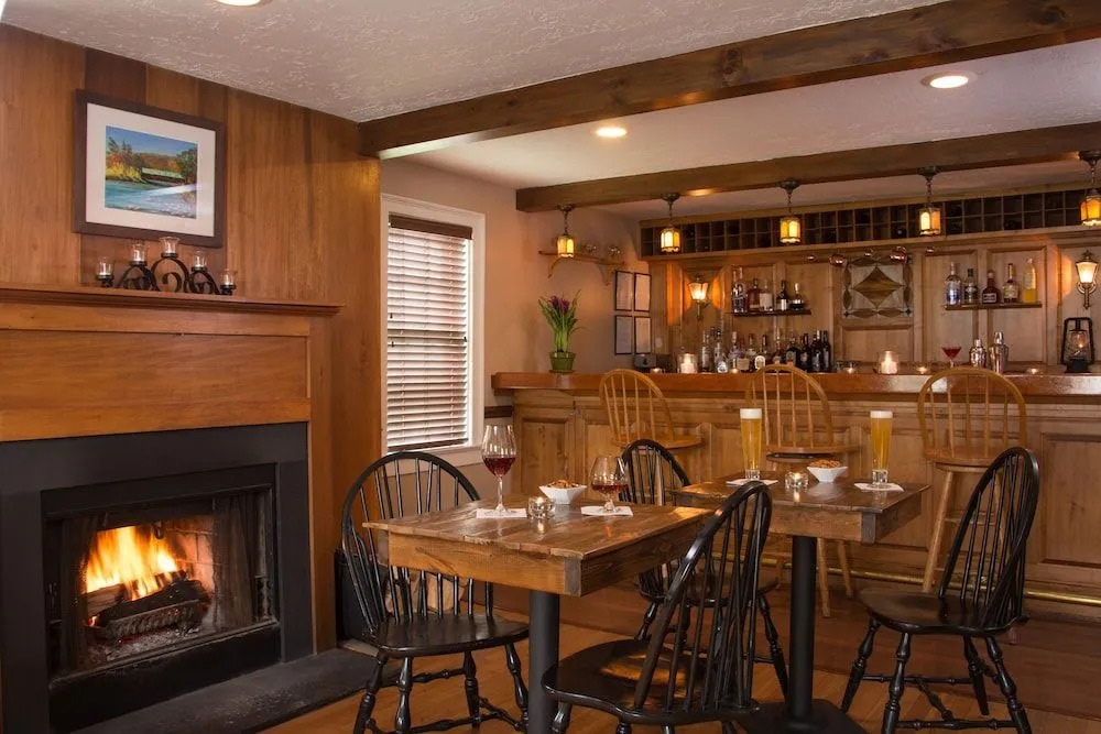 The Lincoln Inn & Restaurant At The Covered Bridge